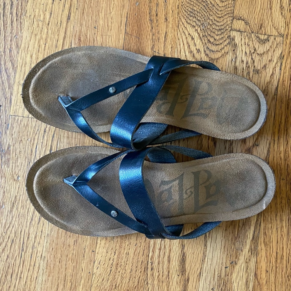 Women’s Sandals